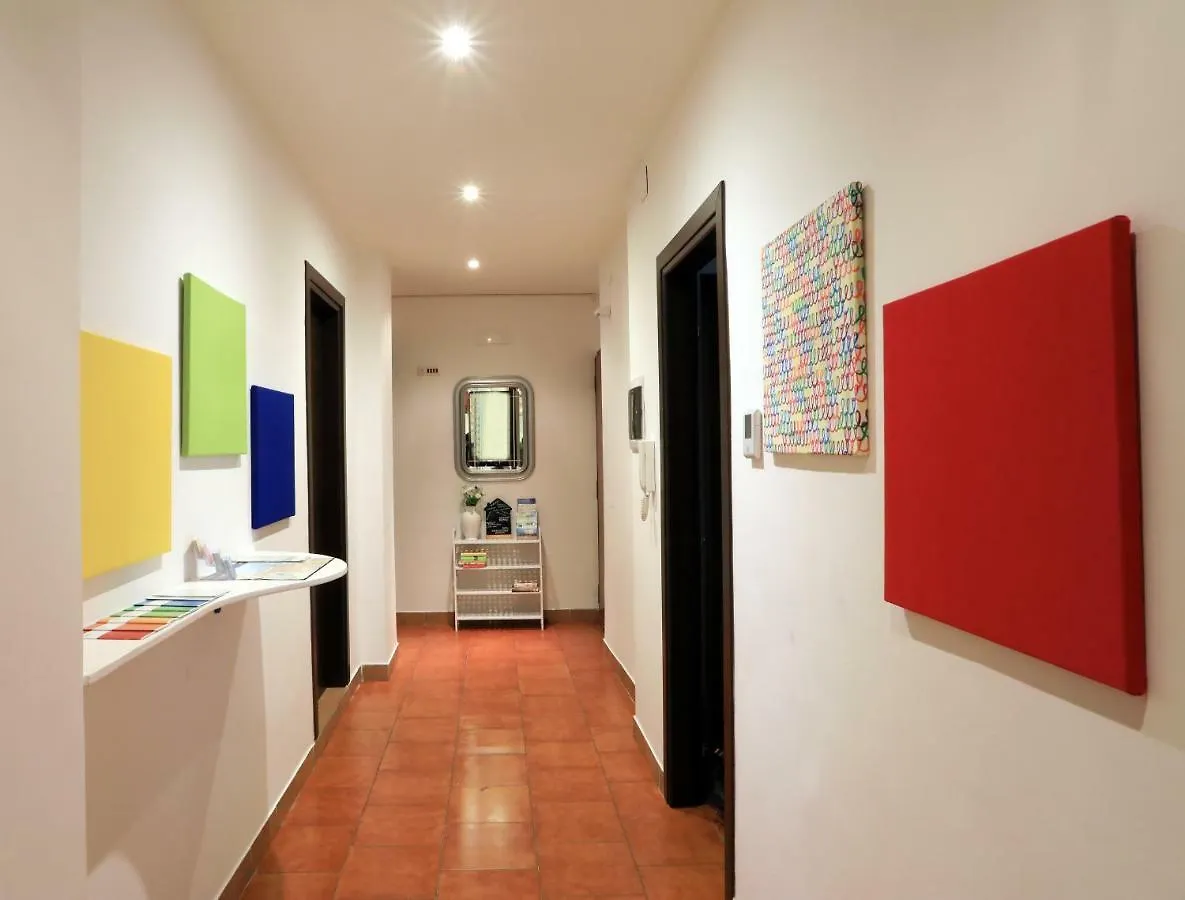 Primo Piano Guesthouse - Bari Policlinico