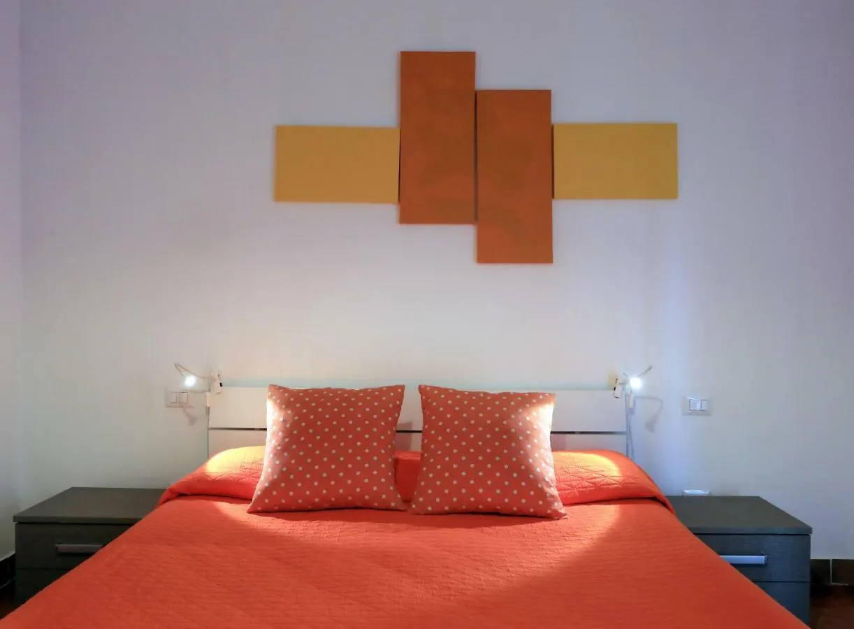 Primo Piano Guesthouse - Bari Policlinico Pensionat